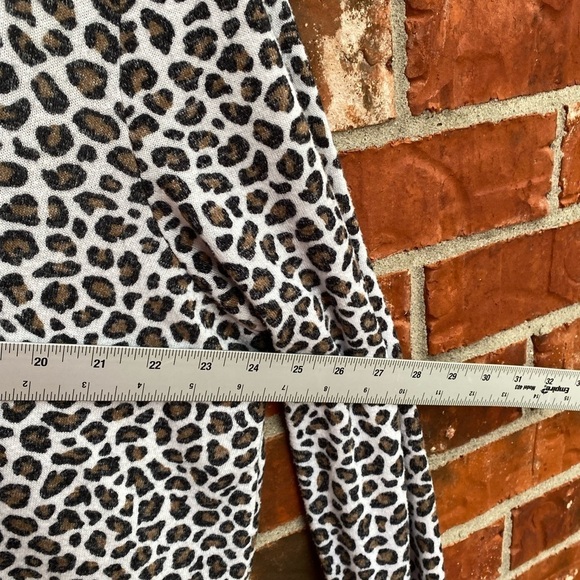 Old Navy Womens 2X White Cheetah Animal Print Soft Lounge Sweater Top - Picture 6 of 8